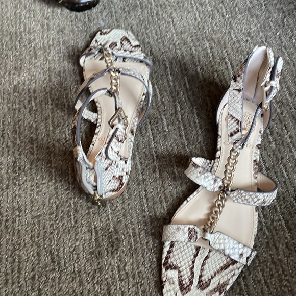 Vince camuto sandles - Picture 2 of 3